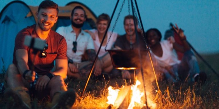 Faire du camping en pleine nature nécessite de suivre un ensemble de règles et de directives