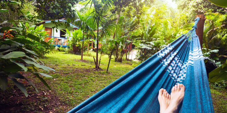 Le hamac pour les pieds promet un air de vacances