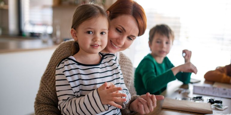 Voyager en famille nombreuse : le guide pour 3 enfants et plus